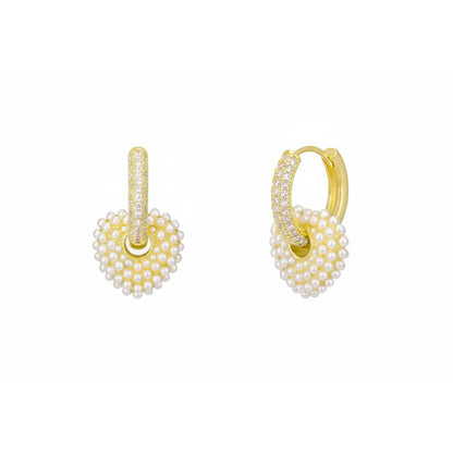 საყურე გულის ფორმებით